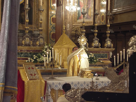 M5 Benediction with the Holy Eucharist