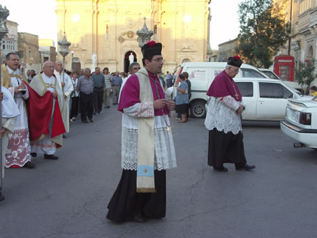 F7 Archpriest Refalo and Arch Emeritus Sultana