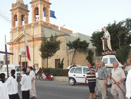 C9 Procession leaves Chapel annexe