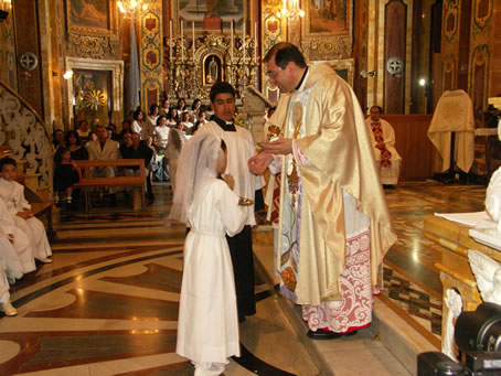 H7 Receiving Holy Communion for the first time