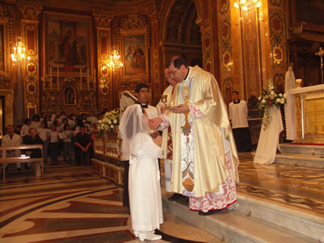 G1 Receiving Holy Communion for the first time