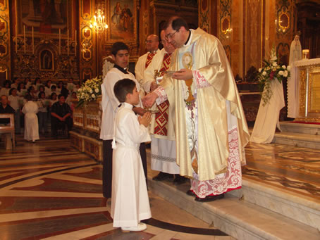 G8 Receiving Holy Communion for the first time