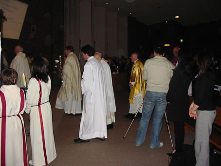 A1 Fr Emmanuel Bonello in procession to the altar