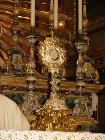 C4 The Blessed Sacrament on the High Altar