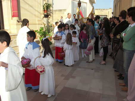 A3 Young boys and girls clad in traditional costume