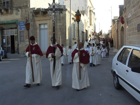 B1 Arriving in St Anthony Square