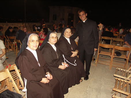 E4 Sisters from the Franciscan Community in Nazzarenu