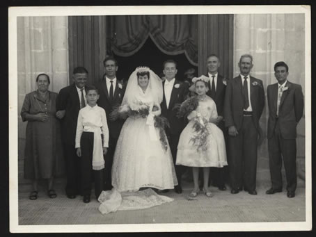 F4 After Mass 1959 - parents, witnesses,bridesmaid, pageboy and bestman