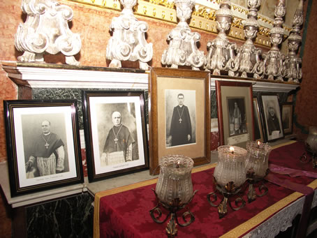 G3 Photos of deceased priests