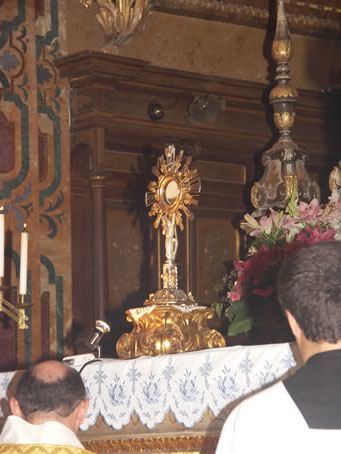 N7 Exposition of the Holy Eucharist