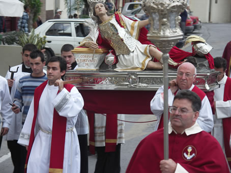 C2 Procession in Victory Square