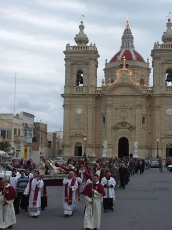 C4 Procession in Victory Square