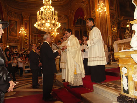 H6 Parents with Mass offerings