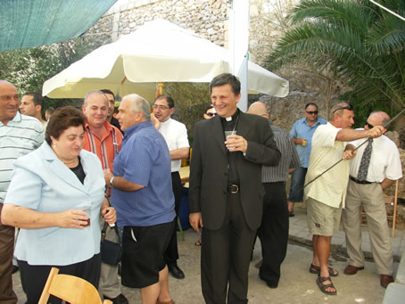 N7 Bishop Grech made it to the reception