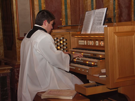 E5 Organist Seminarian  Mario Curmi