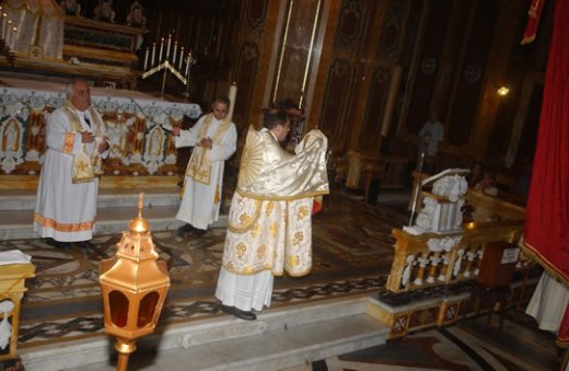 H5 Benediction with the Blessed Sacrament