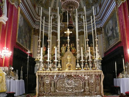 A7 High altar in Rabat Malta