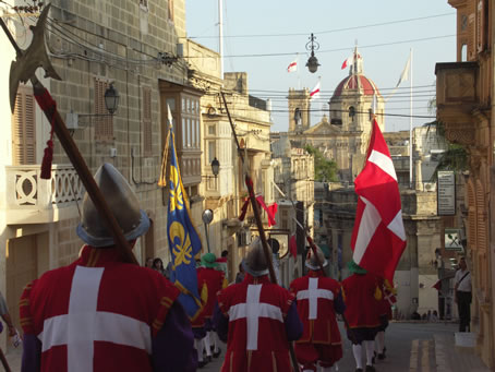 G1 St George's Basilica in background