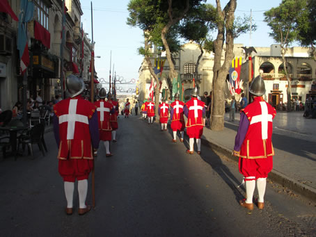 G6 In Independence Square