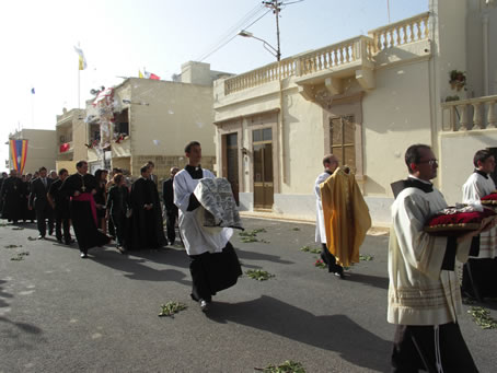 B4 Moving along Masri Street