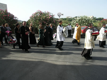 B9 Moving along Ghajn Qamar Street