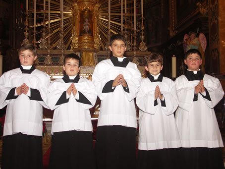 I2 The new Altar Boys