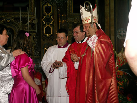 E5 Administration of Sacrament of Confirmation