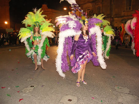 F5 Carnival Dilettantes Group