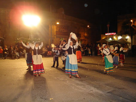 B5 Traditional Dance by Xaghra Folklore Group