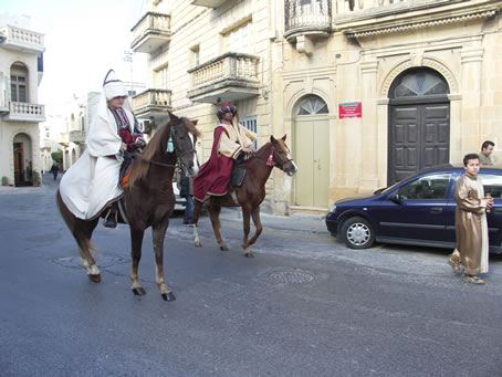 A5 Triumphal entry into Victory Square