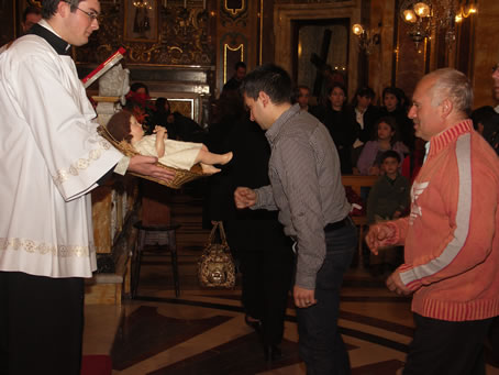 G9 Christmas Society President V Agius pays homage to Jesus