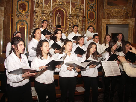 A3 Choir Schola Cantorum Jubilate singing Carols