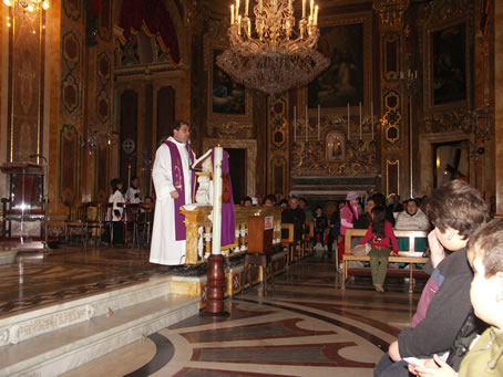 A1 Archpriest introducing the Novena