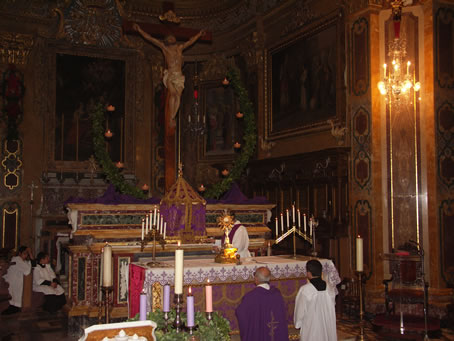 G6 Placing the Holy Eucharist in the Tabernacle