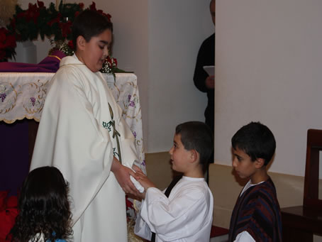 A7 Tarcisius receives the Holy Eucharist and goes away