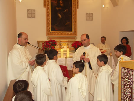 C3 Can Sultana addresses the new altar boys