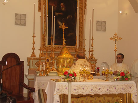 F4 Exposition of Blessed Sacrament