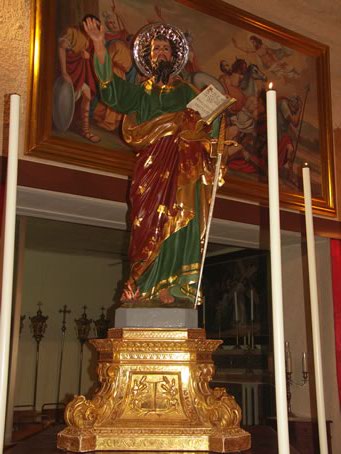 B3 Statue of St Paul