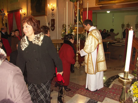 G5 Kissing of the Relic of St Paul