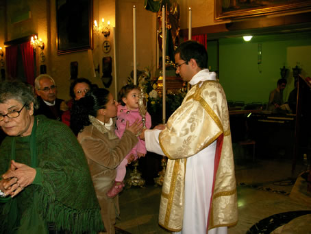 G8 Kissing of the Relic of St Paul