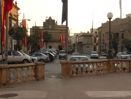 E9 Victory Square in calm weather