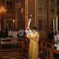 A5 Deacon Bajada leads procession to Altar