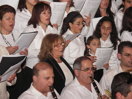 E7 Choir during Holy Communion