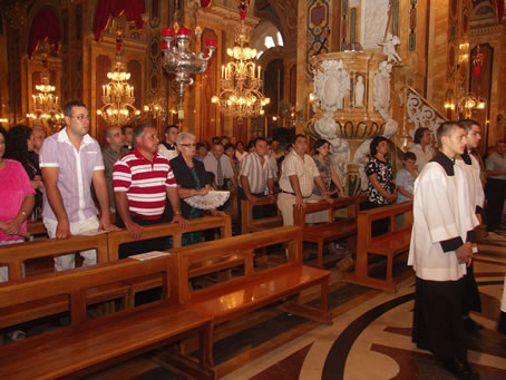 A1 Start of procession to High Altar