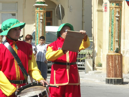 F3 Reading the Bann proclaiming 8 Sept a feast