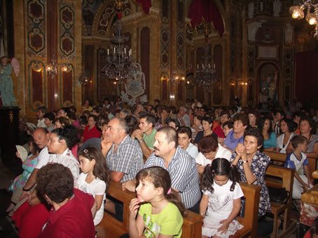 E8 The Congregation in the nave