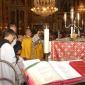 I2 Can Jos Sultana incensing the Blessed Sacrament