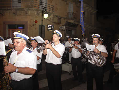 J8 Victory Band arriving in Victory Square