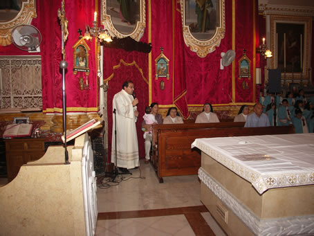 A1 Rev Rector introducing the day's ceremony