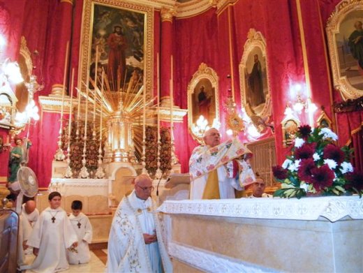 A4 Benediction with the Holy Eucharist